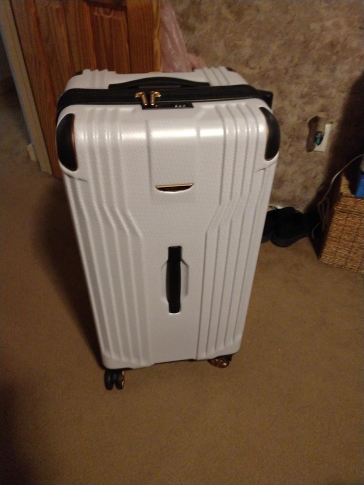Continent Adventurer Large Trunk Spinner - Customer Photo From John Hathaway