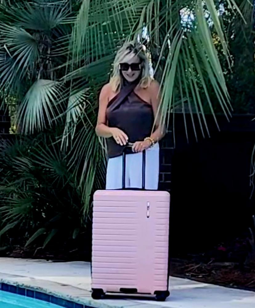 Archer 3 Piece 4 Wheel Spinner Luggage Suitcase Set w/ Built In USB Port in Carry On - Customer Photo From Ann Beth S