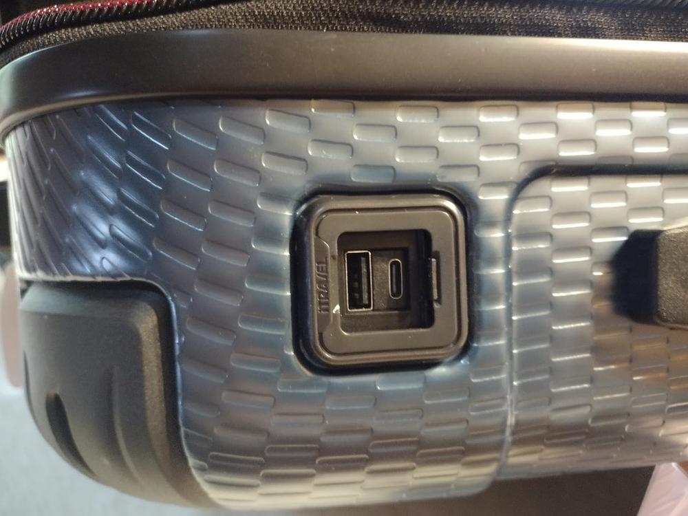 MaxPorter II Carry-On 22" Hardside Spinner Luggage - Customer Photo From SteveSteve