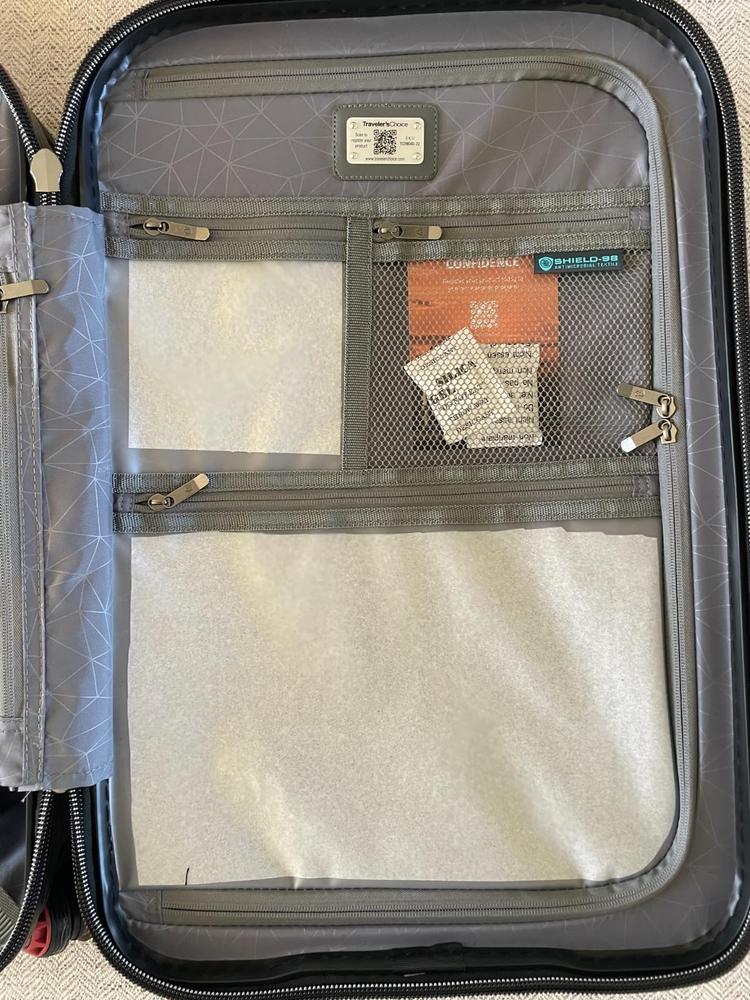 MaxPorter II Carry-On 22" Hardside Spinner Luggage - Customer Photo From Suz BurkeSuz Burke