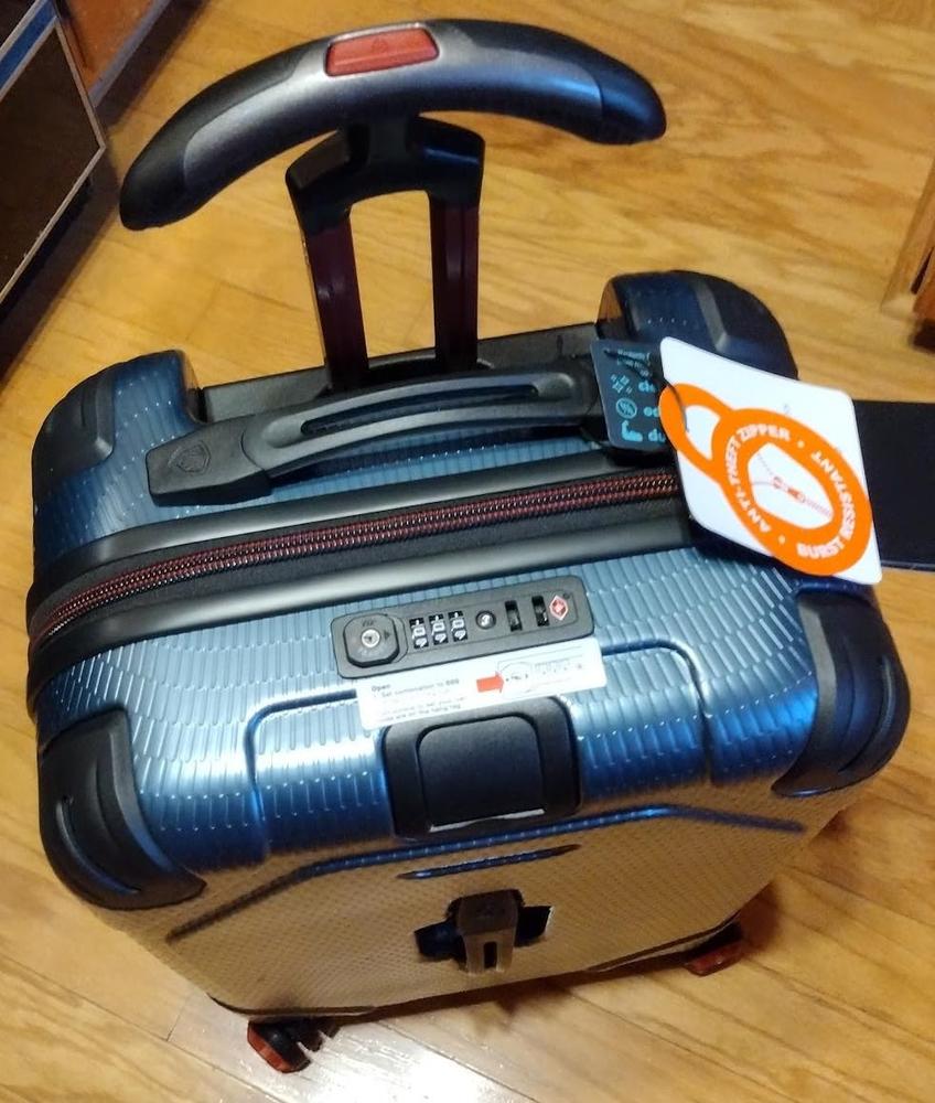MaxPorter II Carry-On 22" Hardside Spinner Luggage - Customer Photo From SteveSteve