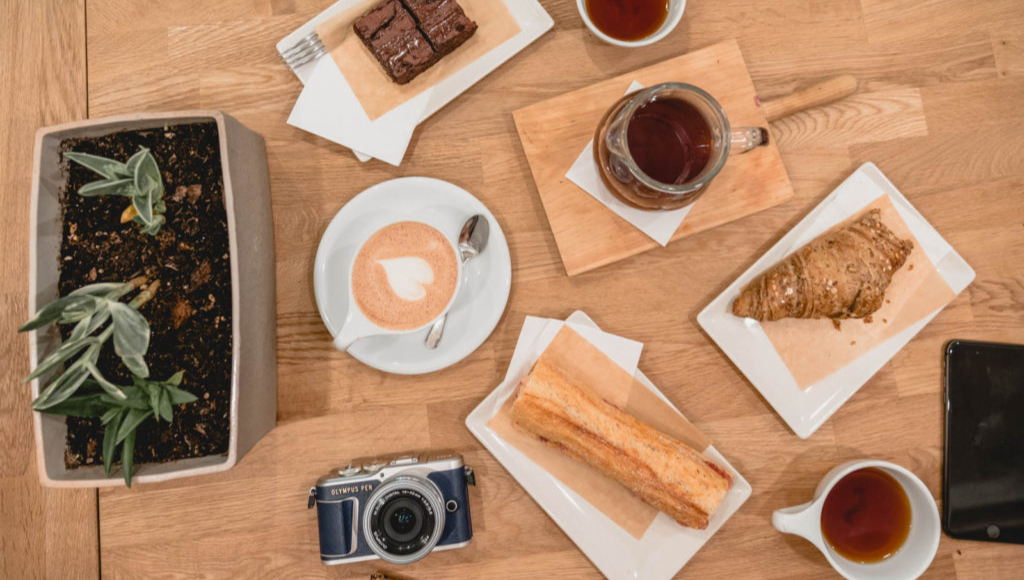 overhead image of assorted cafe food